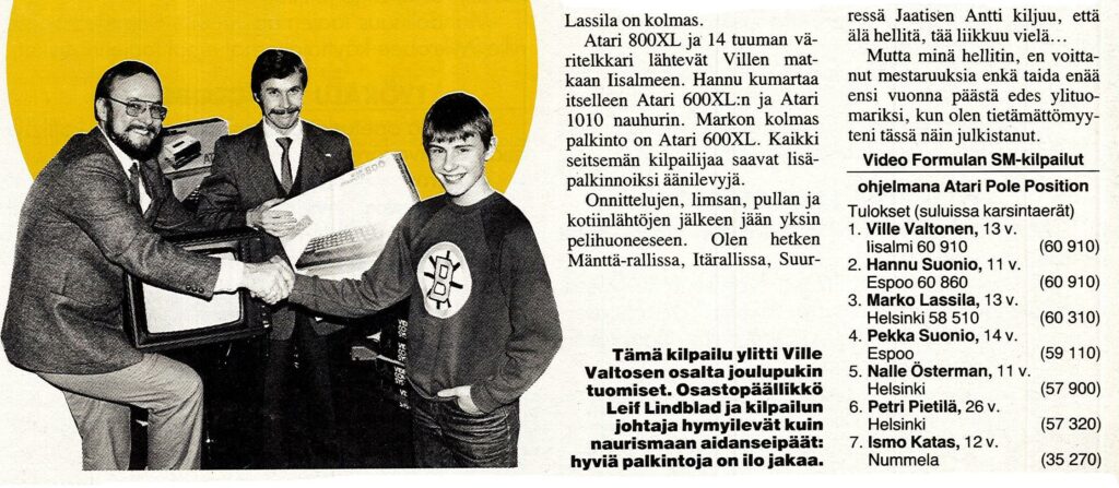Kuva 4. Hannu Karpo kättelemässä Videoformulan SM-kilpailun voittajaa Ville Valtosta. Printti 1/1985.